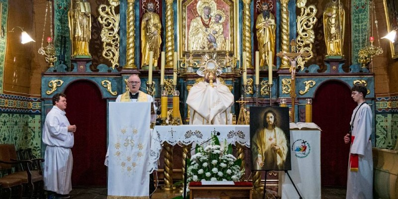 Jawiszowice - parafia zapisana w Sercu Jezusa