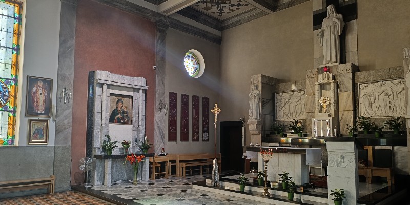 Aby służyć Sercu Jezusa przez Serce Maryi