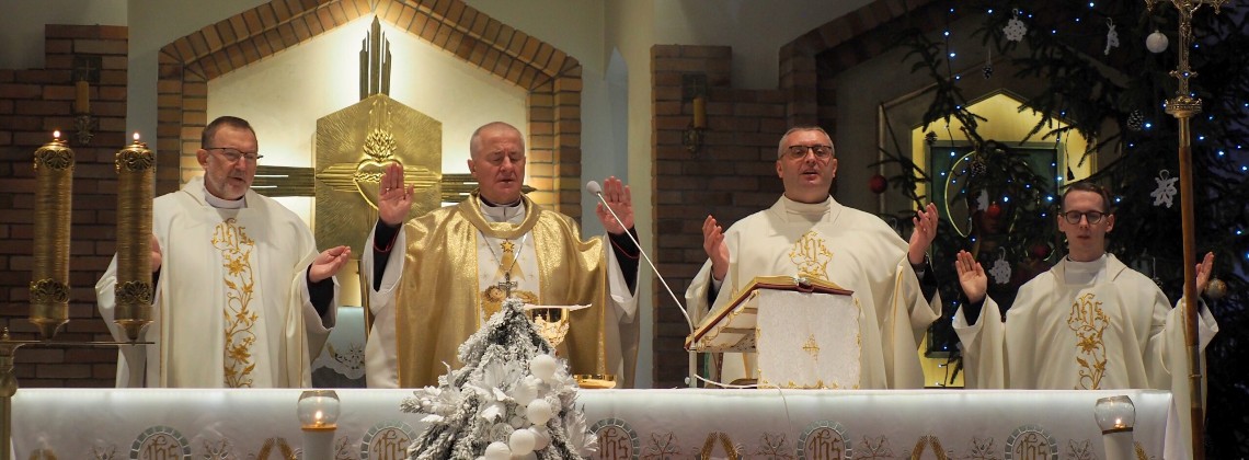 Poświęcenie nowych witraży