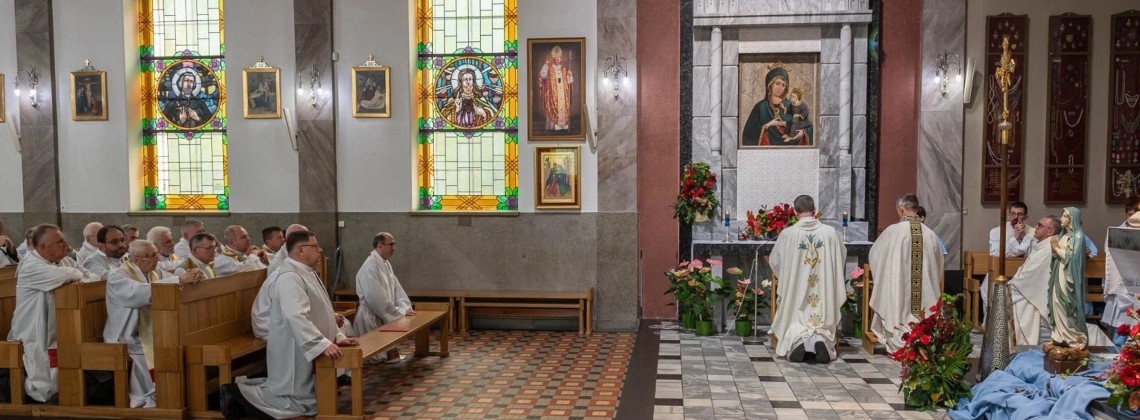 Sercanie u Matki Bożej Płaszowskiej