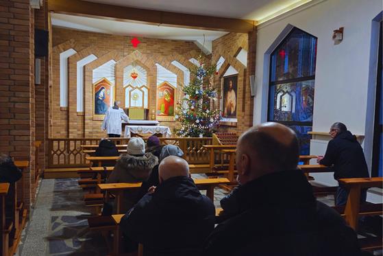 kaplica wieczystej adoracji 03.jpg