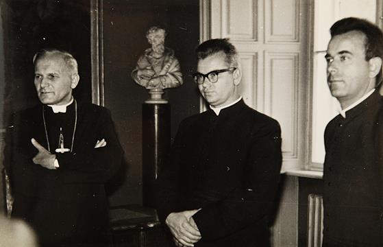 Skowronek-Wojtyla-01.jpg