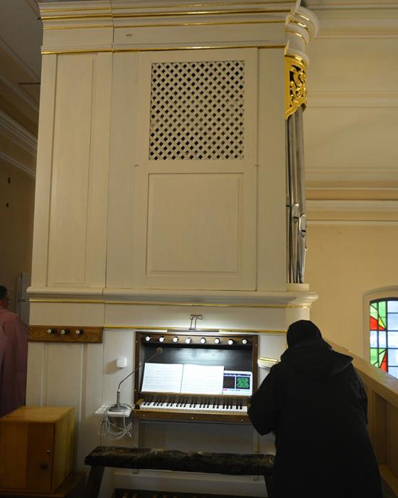 ostrowiec organy 15.jpg