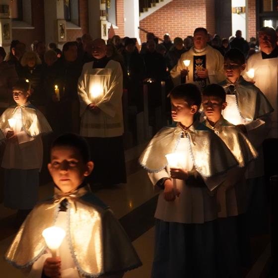 roraty MB Fatimska 02.jpg